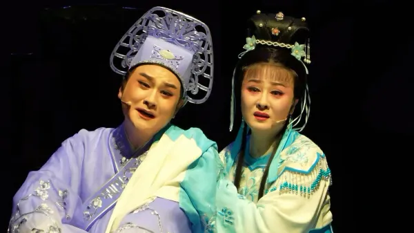 黄梅戏《梁山伯与祝英台》楼台会