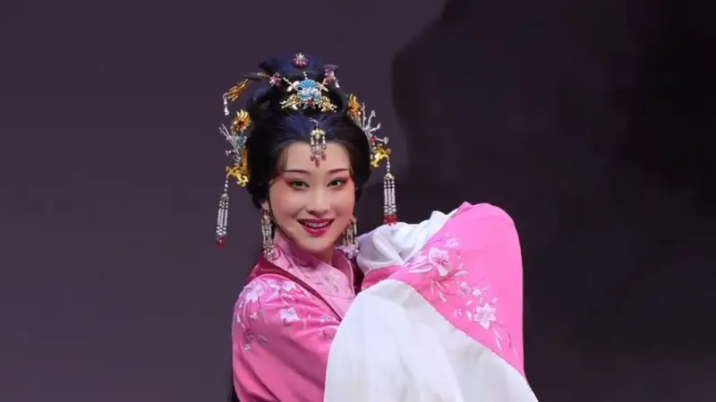 我相府千金怎么会不如一个烧火丫头# 莫愁女# 恶毒...