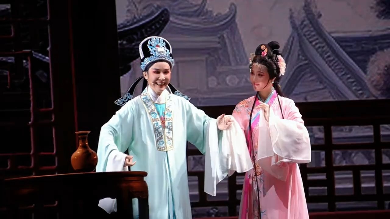 “同唱一台戏”越剧春晚，《玉堂春·金尽被逐》