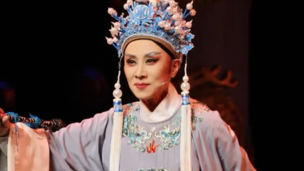 越剧《狸猫换太子》｜『吴凤花』。“小小李子新果苗，万物之中奇珍宝”。绍兴小百花越剧团。