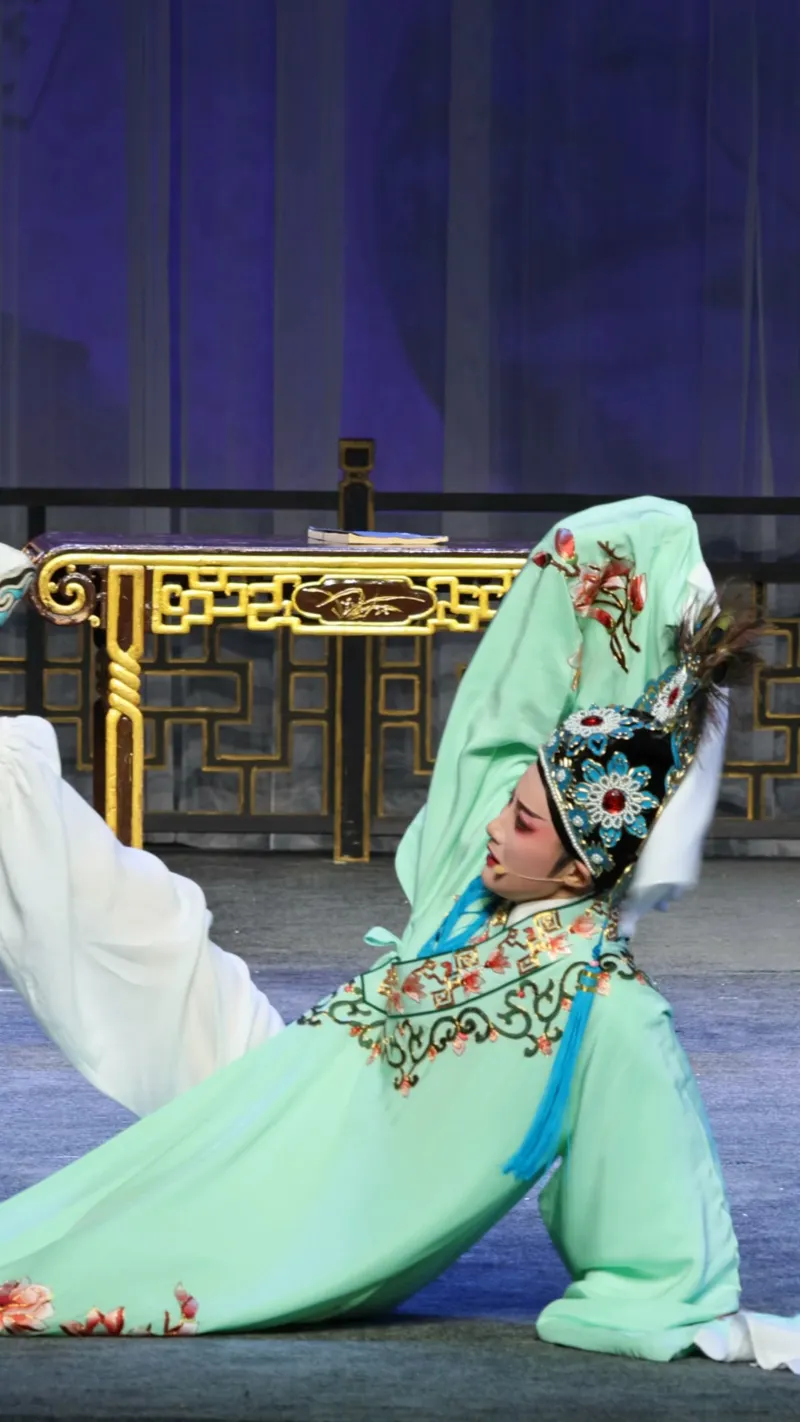 越剧《盘夫索夫》即将上演