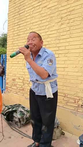 高手在民间，一个人顶一班